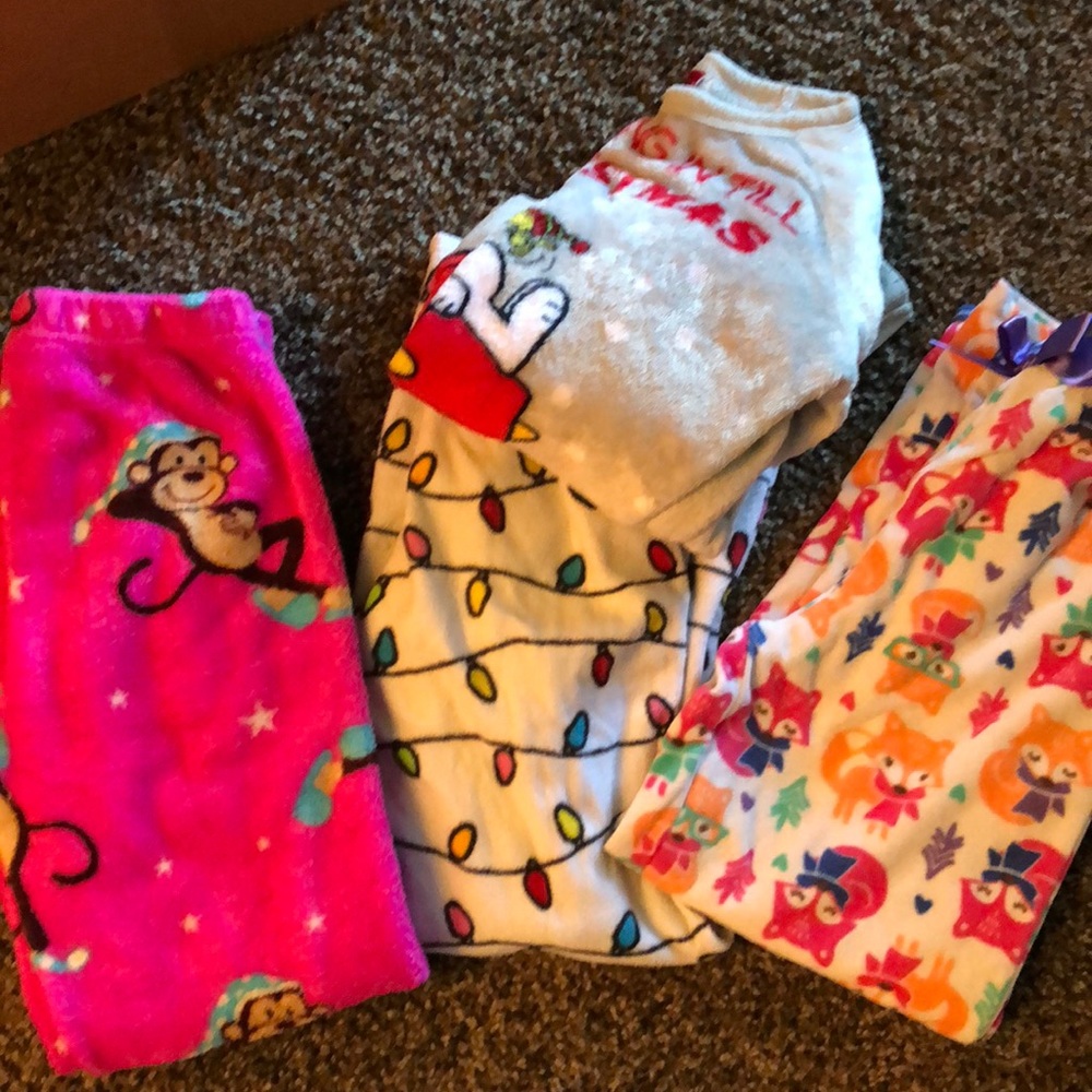 Girls lot of fleece jammies